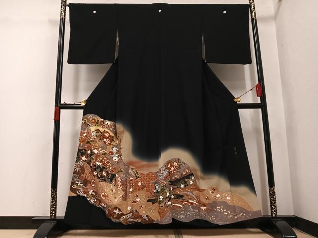 平和屋着物●豪華黒留袖　作家物　駒刺繍　扇面吉祥花文　暈し染め　金彩　正絹　逸品　AABK2279ph