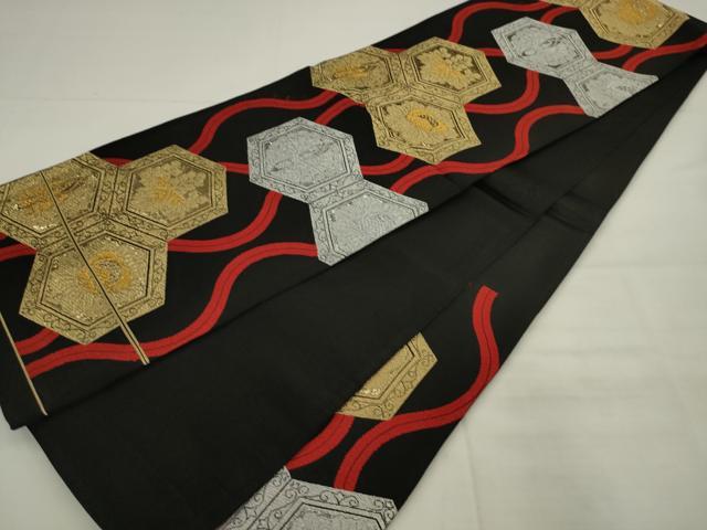 平和屋着物◎六通柄袋帯　唐織　亀甲花蝶文　黒地　金銀糸　正絹　逸品　AABK2379pf