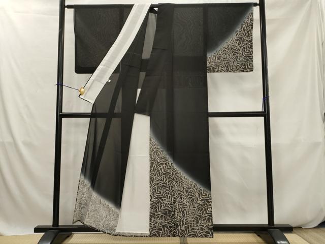 平和屋着物＊夏物　訪問着　紗　刺繍　草葉文　蛍　暈し染め　黒地　金彩　正絹　逸品　AABK2793st