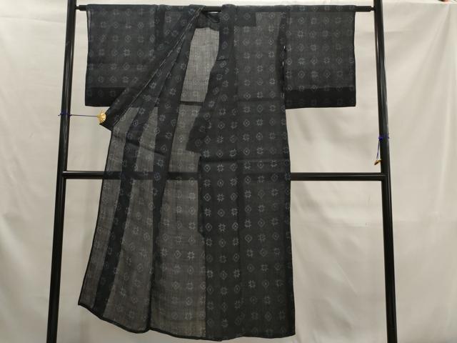 平和屋着物＊夏物　重要無形文化財　本場宮古上布　幾何学文様　苧麻　逸品　AABK2807st
