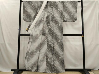 平和屋着物＊夏物　小紋　絽　舞蝶文　洗える着物　AABK2838st