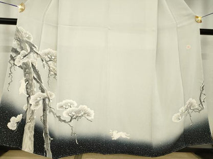 平和屋着物●訪問着　作家物　雪持ち松文　兎　暈し染め　正絹　逸品　AABK3058ck