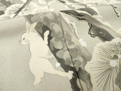 平和屋着物●訪問着　作家物　雪持ち松文　兎　暈し染め　正絹　逸品　AABK3058ck
