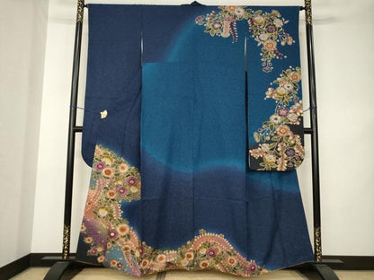平和屋着物●豪華振袖　辻が花　舞花文　暈し染め　銀通し地　鈴乃屋扱い　正絹　逸品　AABK3059ck