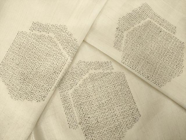 平和屋着物●結城紬　80亀甲　飛び亀甲柄　亀甲文　胴抜き仕立て　正絹　逸品　AABK3081ck