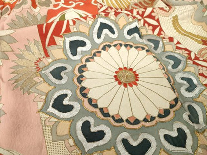平和屋本店●アンティーク　大正ロマン　振袖　駒刺繍　孔雀羽文　花　黒地　金彩　ロング丈　正絹　逸品　AABK3159ck
