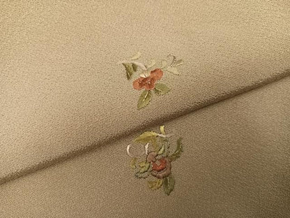 平和屋着物●上質な小紋　総刺繍　草花文　金糸　正絹　逸品　未使用　AABK3169ph