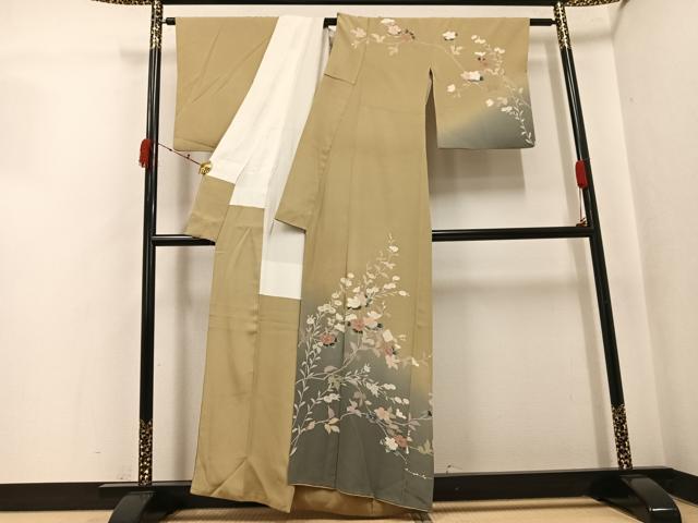 平和屋着物●訪問着　友禅　作家物　枝花文　暈し染め　正絹　逸品　AABK3191ph