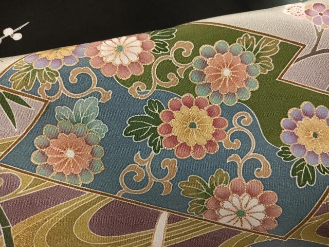 平和屋着物●豪華黒留袖　作家物　駒刺繍　松竹梅吉祥草花文　暈し染め　金彩　正絹　逸品　AABK3197ph