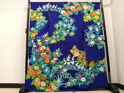 平和屋着物●豪華振袖　駒刺繍　草花文　金彩　正絹　逸品　AABK3203ph