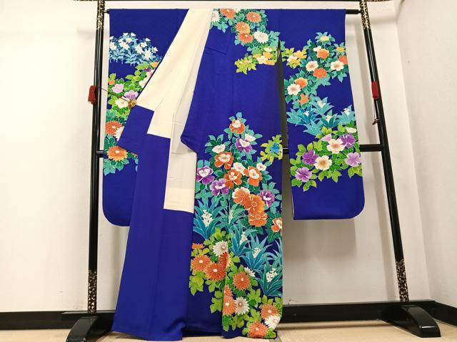 平和屋着物●豪華振袖　駒刺繍　草花文　金彩　正絹　逸品　AABK3203ph