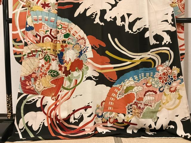 平和屋本店●アンティーク　大正ロマン　振袖　駒刺繍　檜扇草花文　黒地　正絹　逸品　AABK3207ph