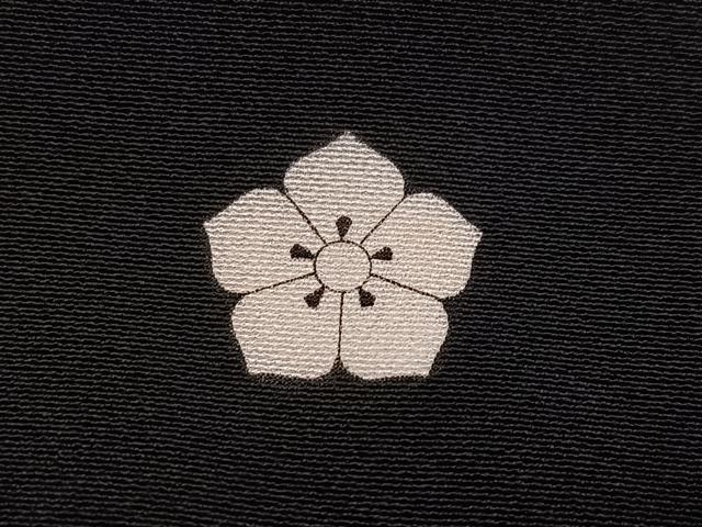 平和屋着物●豪華黒留袖　作家物　洛峯　手描き　猫　草花　暈し染め　金彩　正絹　逸品　AABK3230ph