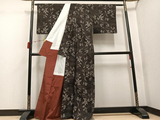平和屋着物●本場大島紬　9マルキ　花唐草文　正絹　逸品　AABK3232ph