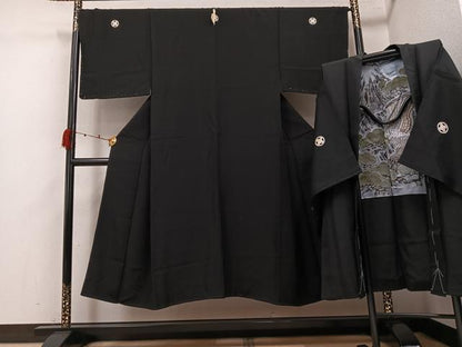 平和屋着物●男性　黒紋付・羽織セット　正絹　逸品　AABK3252ph