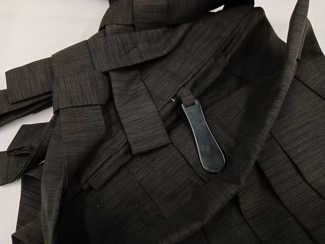平和屋着物●男性　行灯袴　横段文　正絹　逸品　AABK3284ph