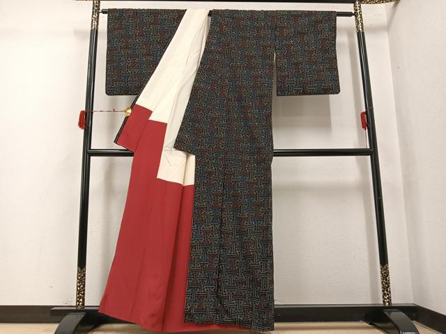 平和屋着物●上質な紬　秋名バラ柄　黒地　正絹　逸品　AABK3289ph
