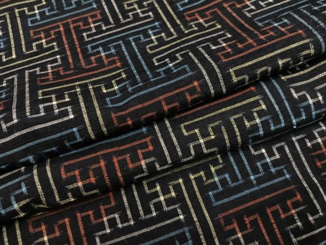 平和屋着物●上質な紬　秋名バラ柄　黒地　正絹　逸品　AABK3289ph