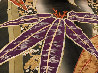 平和屋本店●アンティーク　大正ロマン　振袖　駒刺繍　松竹梅文　黒地　金彩　正絹　逸品　AABK3291ph