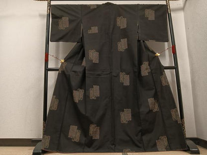 平和屋着物●本場大島紬　9マルキ　地空き　色紙花文　正絹　逸品　未使用　AABK3313ph