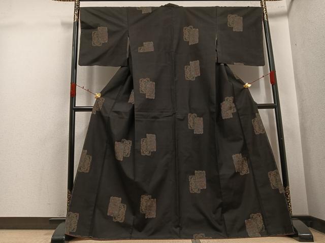 平和屋着物●本場大島紬　9マルキ　地空き　色紙花文　正絹　逸品　未使用　AABK3313ph