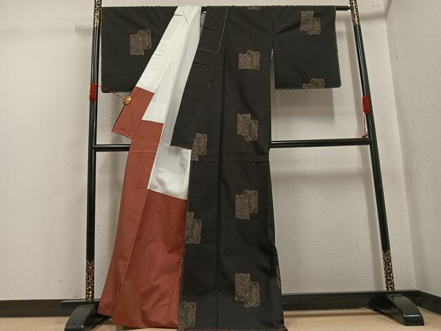 平和屋着物●本場大島紬　9マルキ　地空き　色紙花文　正絹　逸品　未使用　AABK3313ph