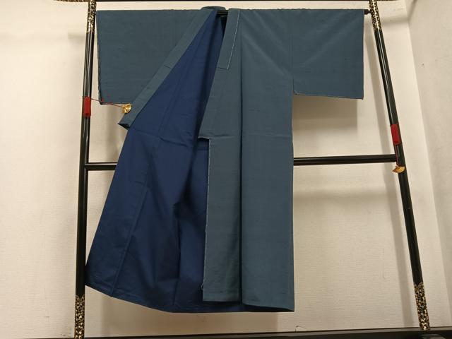 平和屋着物●男性　紬　色無地　錆鉄御納戸色　正絹　逸品　AABK3320ph