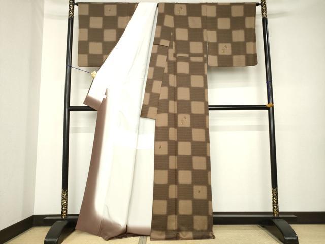 平和屋着物●上質な小紋　市松矢羽根文　金彩　反端付き　正絹　逸品　AABK3371ck