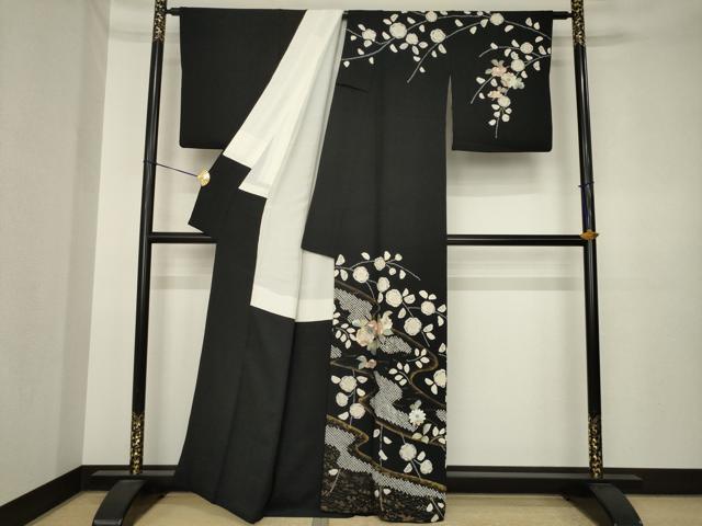 平和屋着物●訪問着　辻が花　流水花文　黒地　金彩　正絹　逸品　AABK3383ck