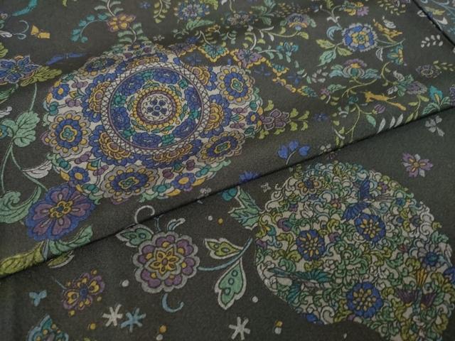 平和屋着物●上質な小紋　更紗飾花文　蝋色地　やまと誂製　正絹　逸品　AABK3392ck