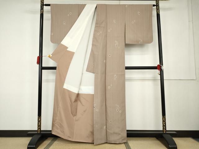 平和屋着物●上質な小紋 紬地 ろうけつ染め 舞花文 正絹 逸品 未使用 AABK3410cs