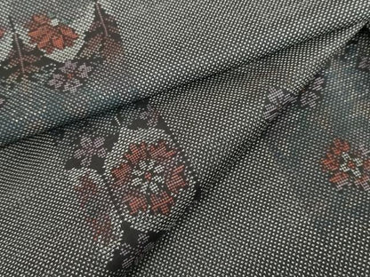 平和屋着物●本場大島紬　9マルキ　亀甲花文　黒地　正絹　逸品　AABK3426cs