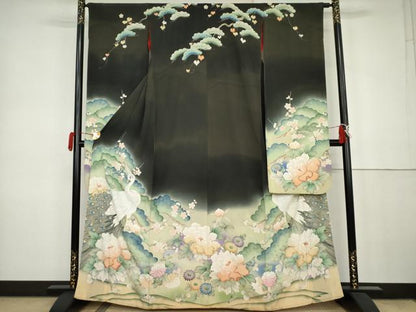 平和屋本店●アンティーク　大正ロマン　振袖　刺繍　孔雀草花文　暈し染め　黒地　正絹　逸品　AABK3446cs