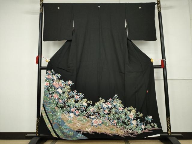 平和屋着物●豪華黒留袖　友禅　作家物　立波花松文　正絹　逸品　AABK3556cs