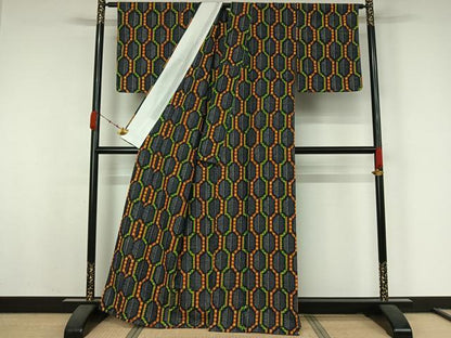 平和屋着物▽上質な紬　単衣　古都絵巻　亀甲文　反端付き　正絹　逸品　AABK3575jh
