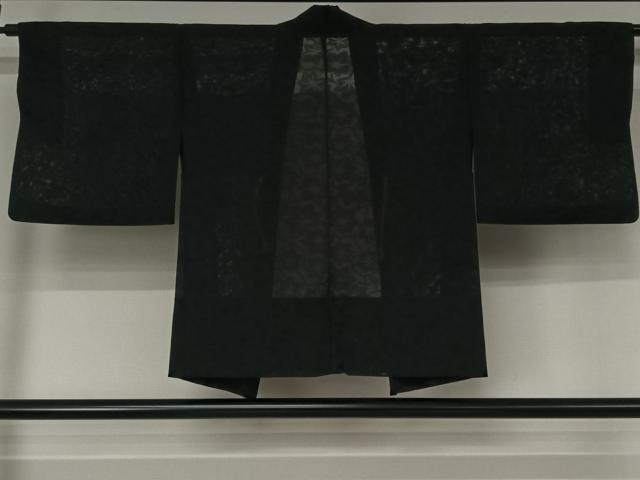 平和屋着物▽羽織　スリーシーズン　春夏秋　塵除け　花唐草文　黒地　正絹　逸品　AABK3751jh