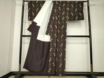 平和屋着物●本場琉球絣　紬　ゑり善扱い　正絹　逸品　AABK3890ck