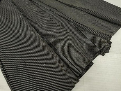 平和屋着物●男性　馬乗り袴　縞　黒地　AABK3894ck