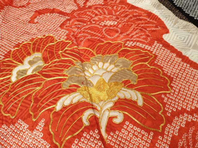 平和屋着物●豪華振袖　総絞り　駒刺繍　更紗花文　正絹　逸品　AABK3915ck
