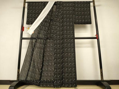 平和屋着物＊夏物　紗紬　琉球絣文　黒地　正絹　逸品　AABK4090jd