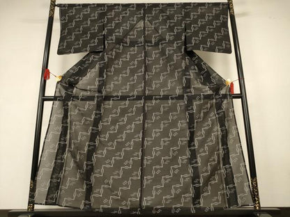 平和屋着物＊夏物　本場琉球絣　夏琉球　黒地　正絹　逸品　AABK4159jd