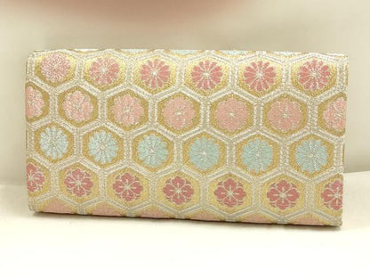 平和屋着物▼和装小物　和装バッグ・草履セット　佐賀錦　クラッチバッグ　花亀甲文　菊　金銀糸　帯地使用　逸品　AABK4212ay