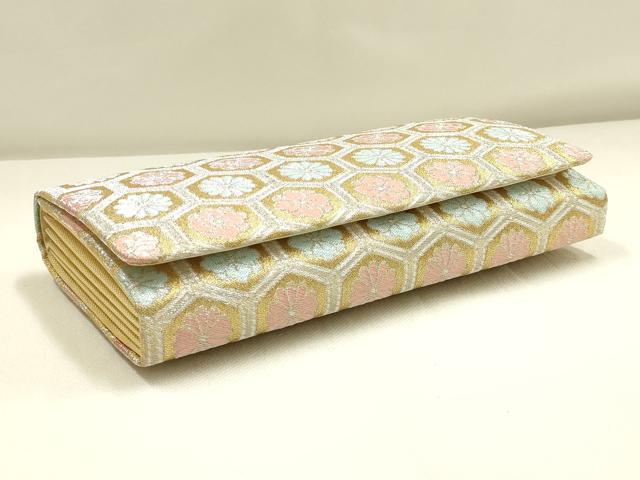 平和屋着物▼和装小物　和装バッグ・草履セット　佐賀錦　クラッチバッグ　花亀甲文　菊　金銀糸　帯地使用　逸品　AABK4212ay
