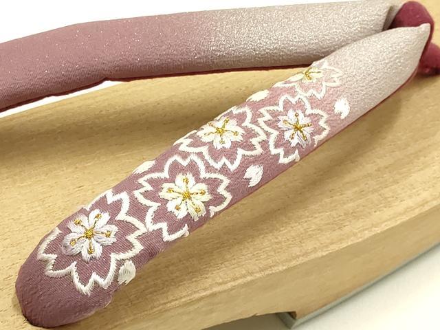 平和屋着物●こむさでもーど・COMME CA DU MODE　和装小物　下駄　鼻緒:刺繍　花柄　金糸　銀彩　暈し染め　逸品　AABK4267ay