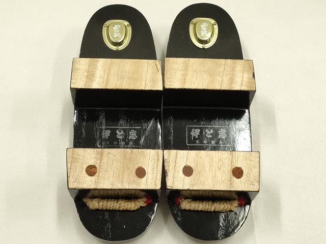平和屋着物●和装小物　下駄　伊と忠　桐下駄　蒔絵　源氏車　鼻緒:赤　逸品　未使用　AABK4280ay