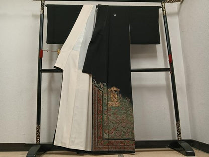 平和屋着物●豪華黒留袖　作家物　泰常　駒刺繍　更紗草花文　銀彩　正絹　逸品　AABK4284ph