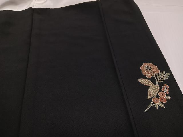 平和屋着物●豪華黒留袖　作家物　泰常　駒刺繍　更紗草花文　銀彩　正絹　逸品　AABK4284ph