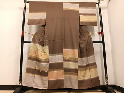 平和屋着物●訪問着　刺繍　松竹梅草花丸文　暈し染め　金彩　高島屋扱い　正絹　逸品　AABK4310ph