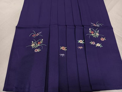 平和屋着物●女性　行灯袴　刺繍　草花文　洗える着物　AABK4328ph