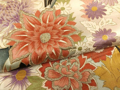 平和屋着物●訪問着　刺繍　草花文　暈し染め　金彩　正絹　逸品　AABK4338ph
